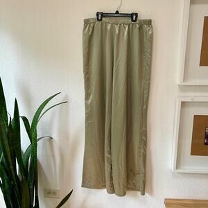 Pretty Little Thing Satin Palazoo Trouser Pants Size 12 Sage Green